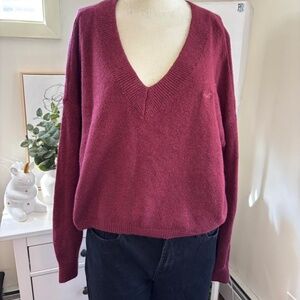 Burgundy V-neck sweater size medium